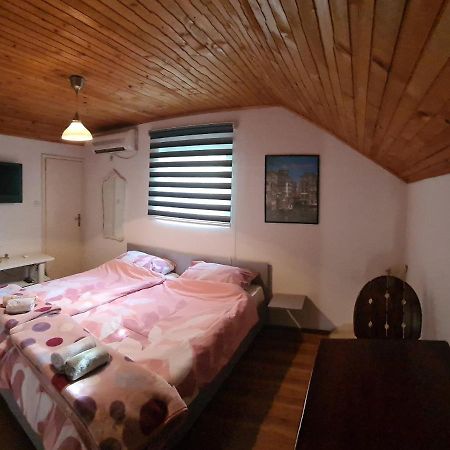Hostel Fm โมสตาร์ ภายนอก รูปภาพ