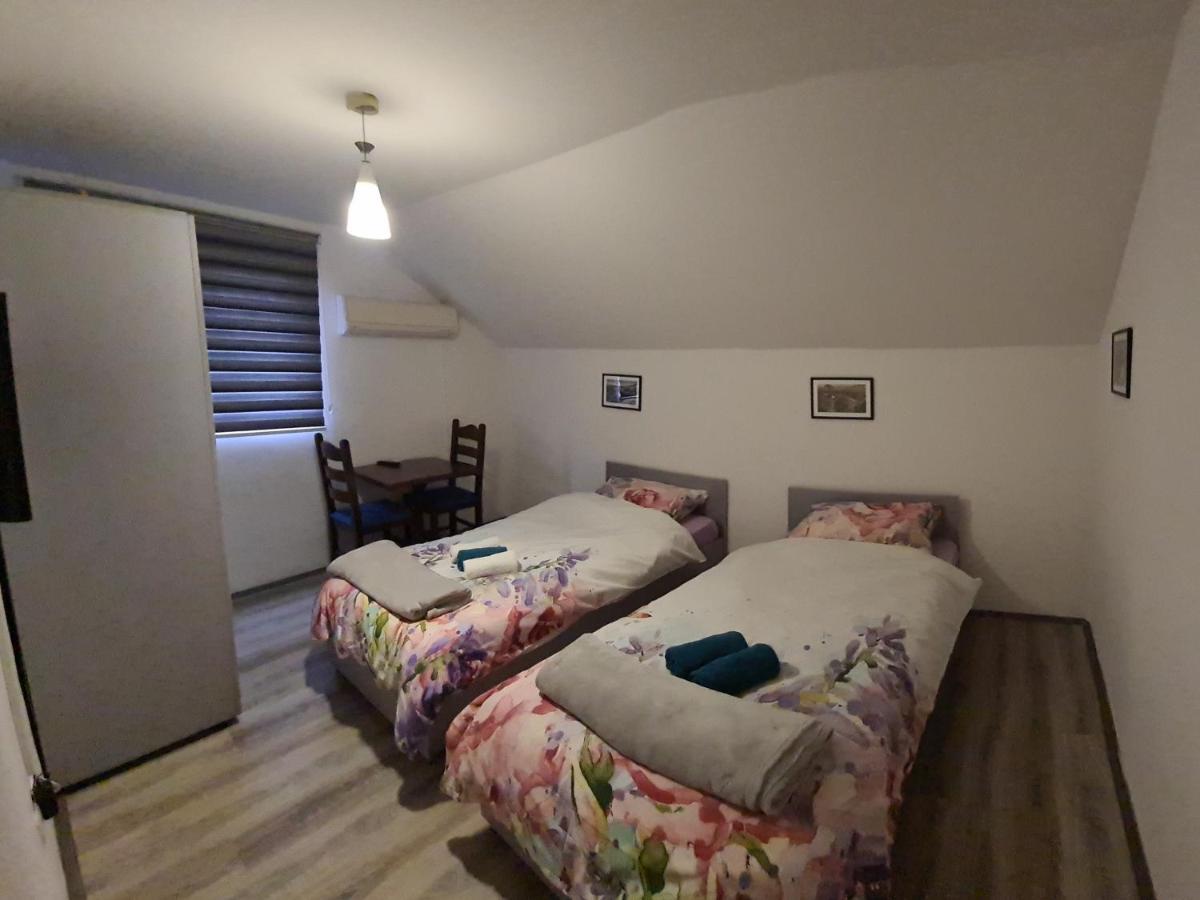 Hostel Fm โมสตาร์ ภายนอก รูปภาพ
